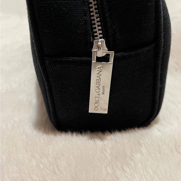 Dolce & Gabbana Black Mini Zipper Beauty Bag or cluctch color black zipper. - Picture 6 of 6
